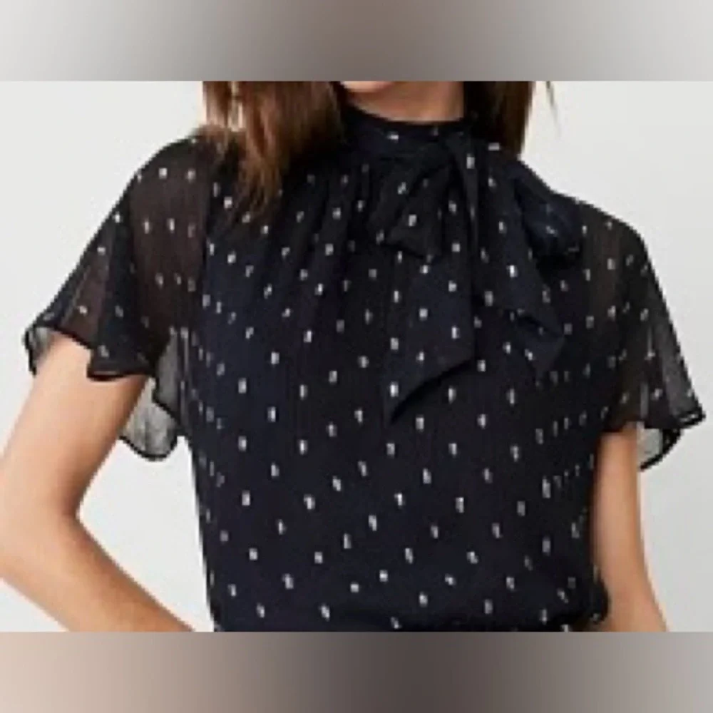 Ann Taylor Petite Metallic Designed Blouse with a Bow - Picture 2 of 9